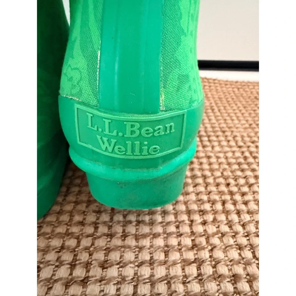 LL Bean Wellie Rain Boots Womens 7 Green Paisley Waterproof